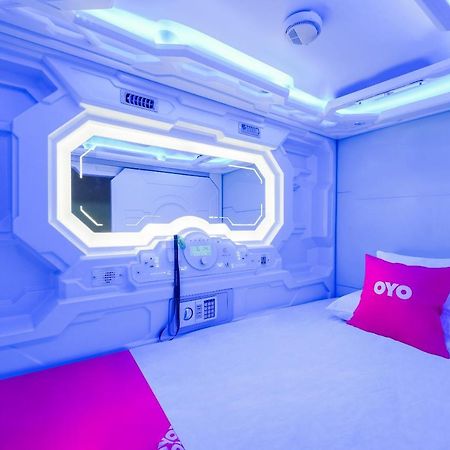 Oyo 89635 Modular Langkawi Capsule Hotel Padang Mat Sirat Eksteriør billede