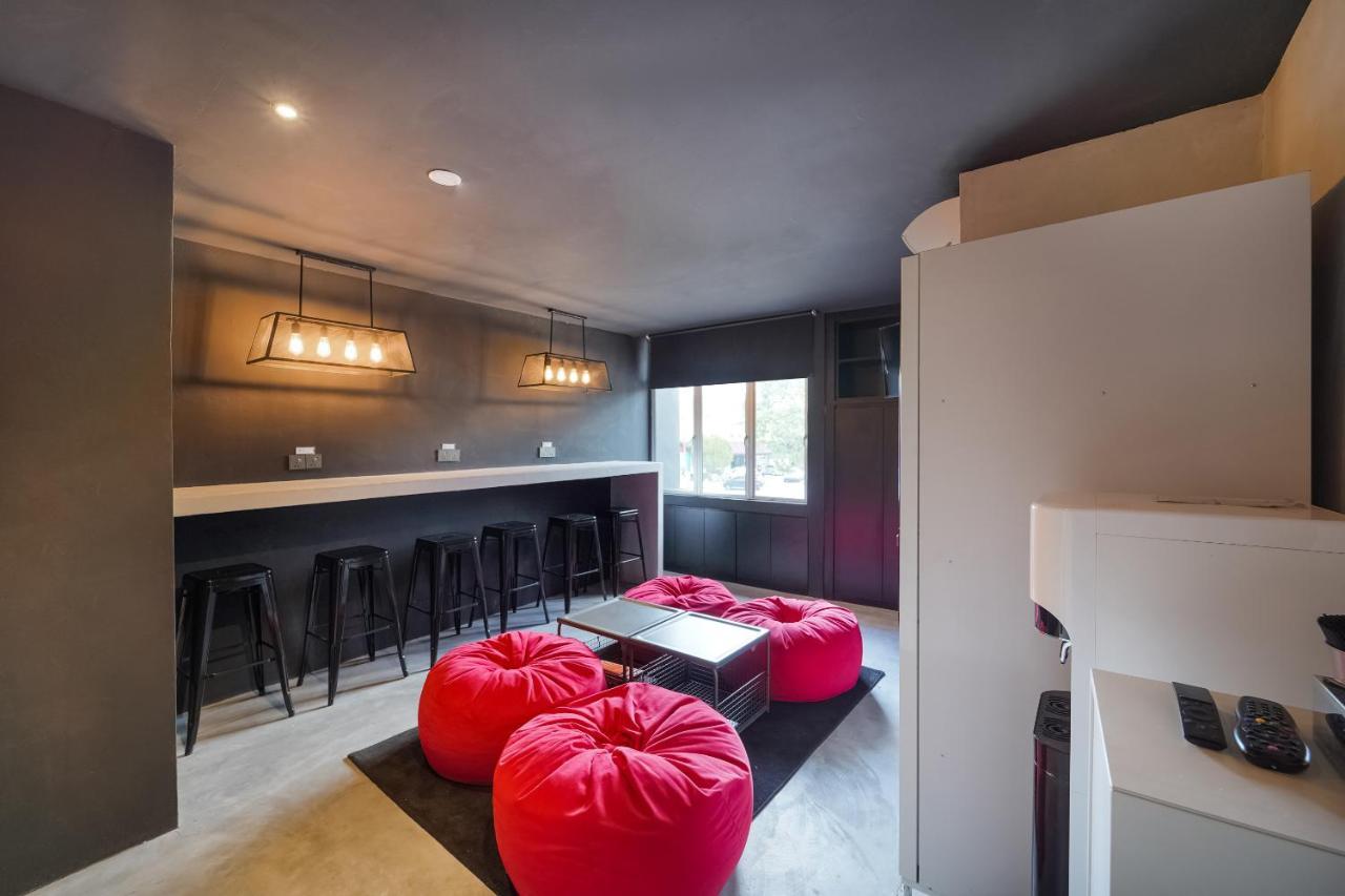 Oyo 89635 Modular Langkawi Capsule Hotel Padang Mat Sirat Eksteriør billede