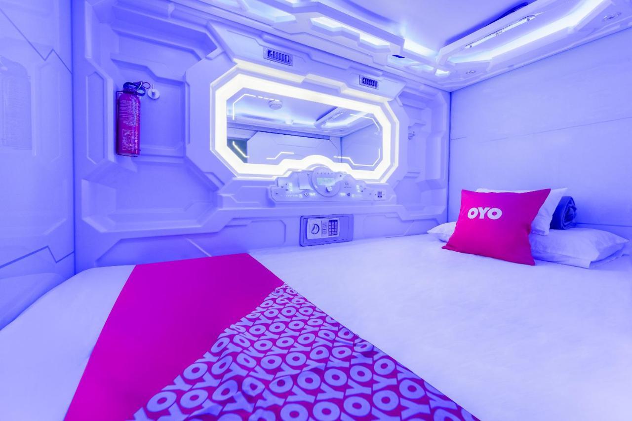 Oyo 89635 Modular Langkawi Capsule Hotel Padang Mat Sirat Eksteriør billede
