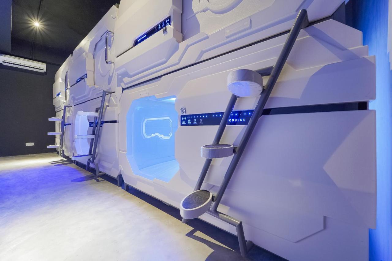 Oyo 89635 Modular Langkawi Capsule Hotel Padang Mat Sirat Eksteriør billede